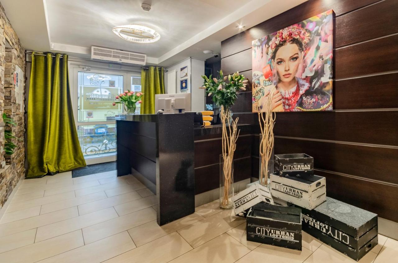 Hotel Zielonki 외부 사진